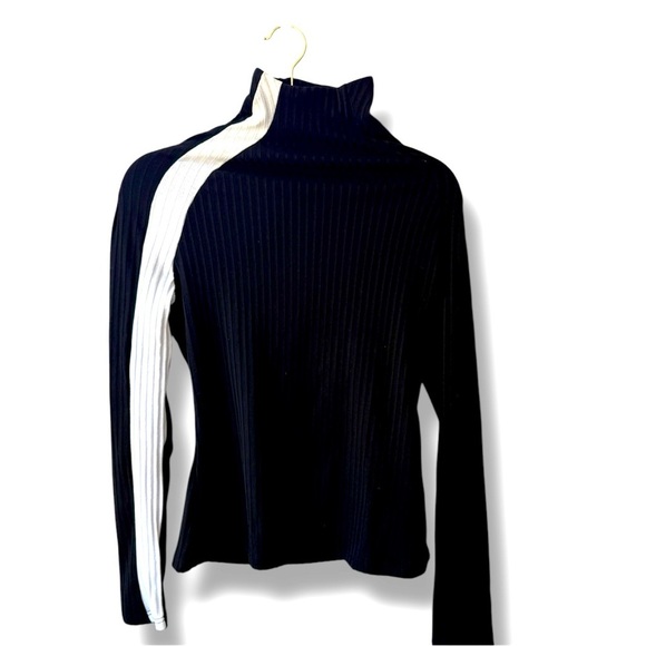 SHEIN Tops - SHEIN Y2K style ribbed turtleneck with white stripe size large